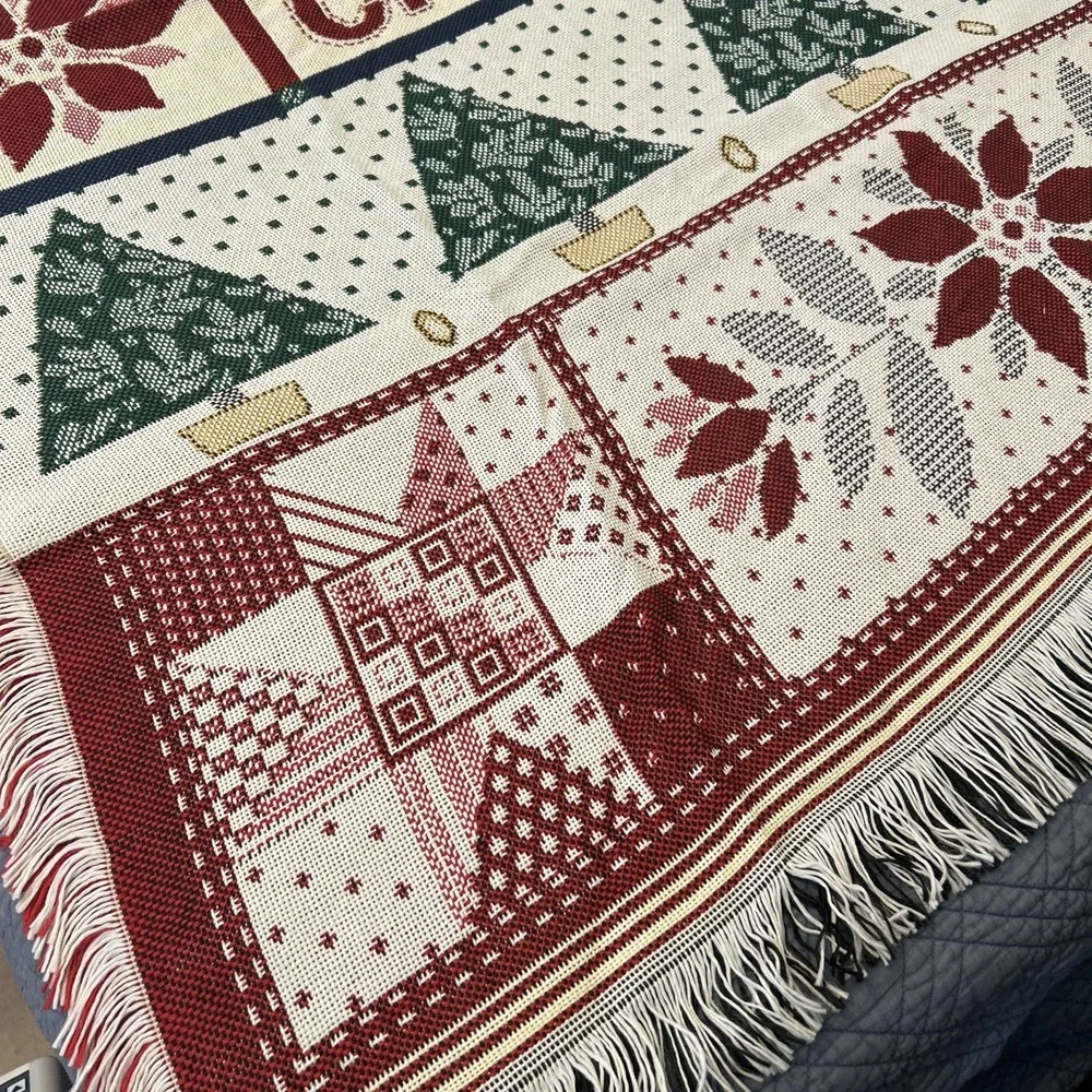 American Weavers Christmas Poinsettia Tapestry Throw Blanket 53